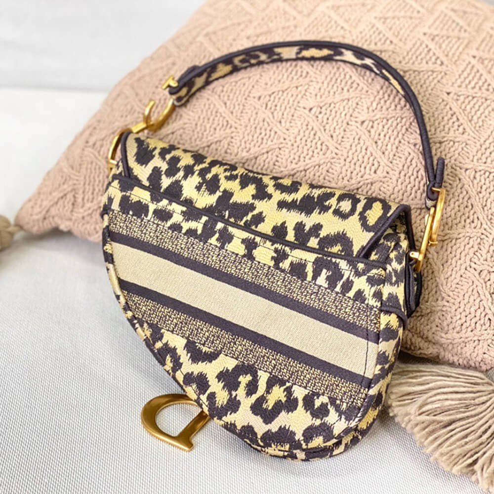 Dior SADDLE BAG - صورة Dior SADDLE BAG - صورة 4