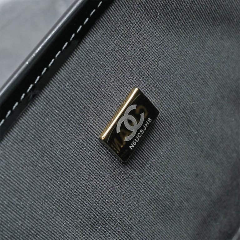 CHANEL LARGE BACKPACK - Image 7