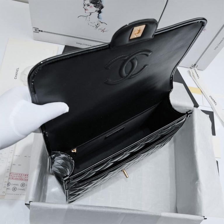 CHANEL LARGE BACKPACK - Image 8