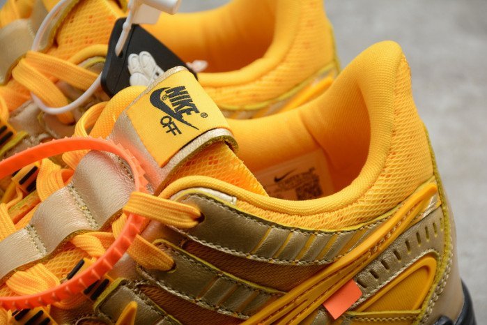 00F Nike Air Rubber Dunk “University Gold” CU6015-700 - صورة 00F Nike Air Rubber Dunk “University Gold” CU6015-700 - صورة 10