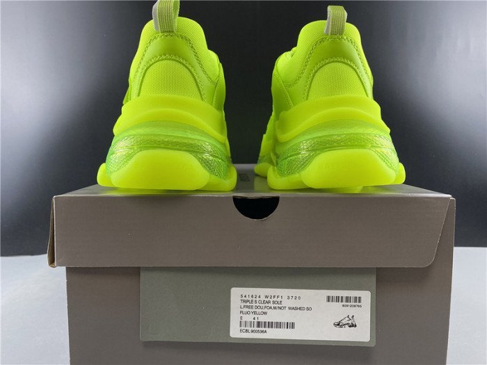 BLCG Sneaker Triple.s.Gomma Fluorescent green 541624 W2FF1 3720 - صورة BLCG Sneaker Triple.s.Gomma Fluorescent green 541624 W2FF1 3720 - صورة 19