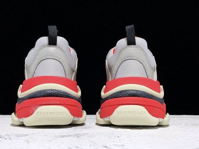 BLCG TRIPLE S TRAINER Grey Red 536737 W09OH 6151 - صورة BLCG TRIPLE S TRAINER Grey Red 536737 W09OH 6151 - صورة 11