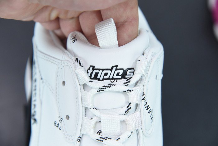 BLCG Sneaker Triple.s. - صورة BLCG Sneaker Triple.s. - صورة 22