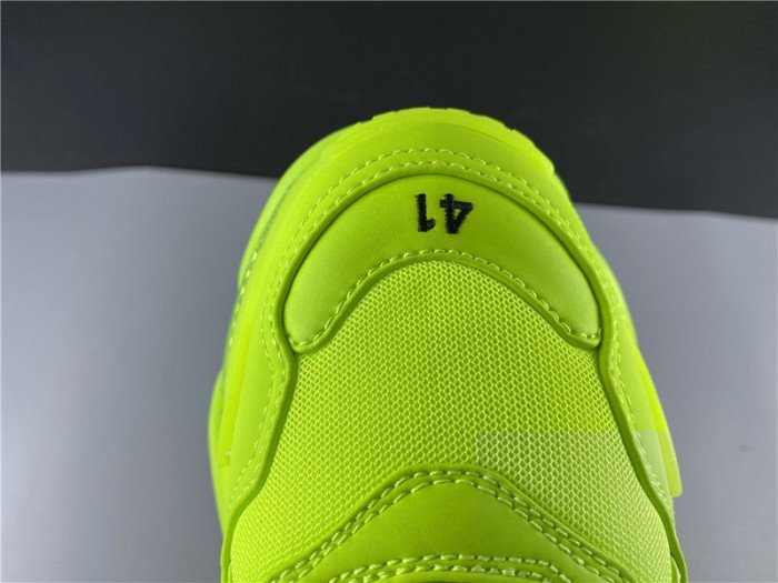 BLCG Sneaker Triple.s.Gomma Fluorescent green 541624 W2FF1 3720 - صورة BLCG Sneaker Triple.s.Gomma Fluorescent green 541624 W2FF1 3720 - صورة 12