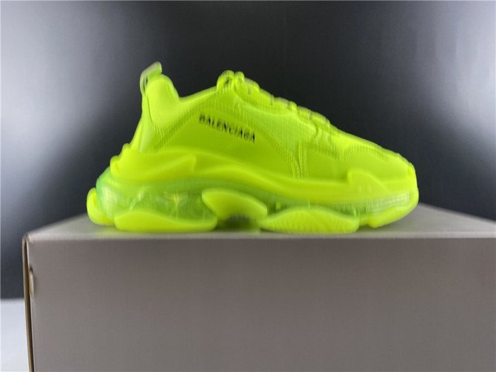 BLCG Sneaker Triple.s.Gomma Fluorescent green 541624 W2FF1 3720 - صورة BLCG Sneaker Triple.s.Gomma Fluorescent green 541624 W2FF1 3720 - صورة 18