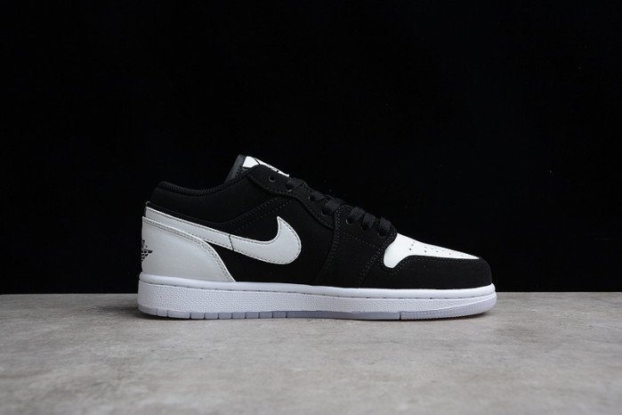 Air Jordan 1 Low White/Black DH6931-001 - Image 2