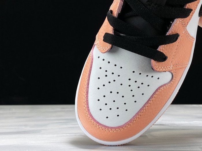Jordan 1 Mid Pink Quartz (GS) 555112-603 - صورة Jordan 1 Mid Pink Quartz (GS) 555112-603 - صورة 6