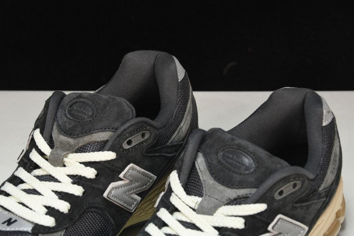 New Balance Q26 New Balance M2002RHO - صورة New Balance Q26 New Balance M2002RHO - صورة 5
