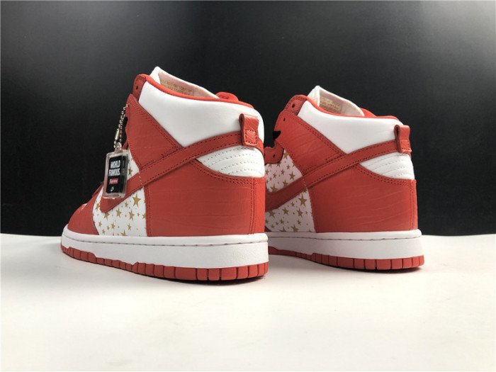 Nike Dunk High Pro SB Red Stars 307385-161 - صورة Nike Dunk High Pro SB Red Stars 307385-161 - صورة 4