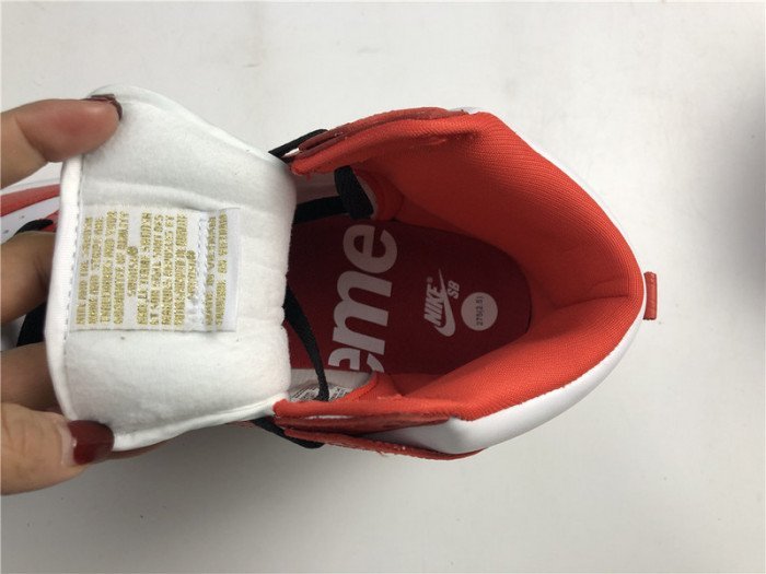 Nike Dunk High Pro SB Red Stars 307385-161 - صورة Nike Dunk High Pro SB Red Stars 307385-161 - صورة 5