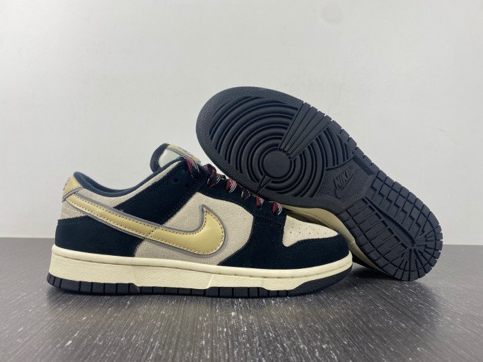 Nike Dunk Low Wmns Black Suede DV3054-001 - изображение 6