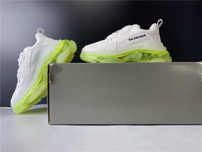 BLCG Sneaker Triple.s.Gomma Fluorescent White 544351 W09O1 0828 - صورة BLCG Sneaker Triple.s.Gomma Fluorescent White 544351 W09O1 0828 - صورة 5