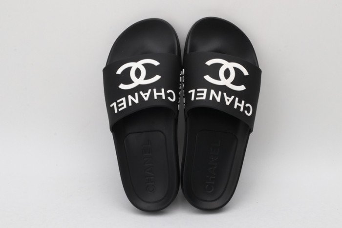 Chane SLIPPERS - صورة Chane SLIPPERS - صورة 2