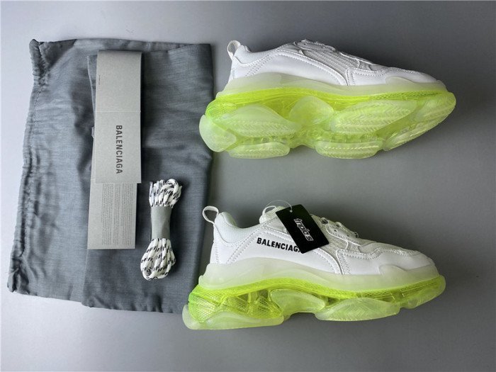 BLCG Sneaker Triple.s.Gomma Fluorescent White 544351 W09O1 0828 - صورة BLCG Sneaker Triple.s.Gomma Fluorescent White 544351 W09O1 0828 - صورة 9