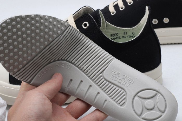 Rick 0wens Sneakers - صورة Rick 0wens Sneakers - صورة 17