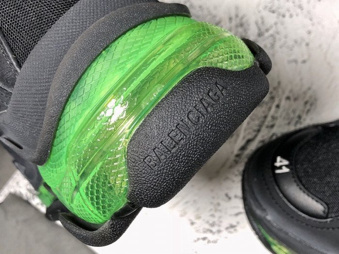 BLCG Sneaker Triple.s.Gomma Noir Green 541624-W0901-2140 - صورة BLCG Sneaker Triple.s.Gomma Noir Green 541624-W0901-2140 - صورة 11