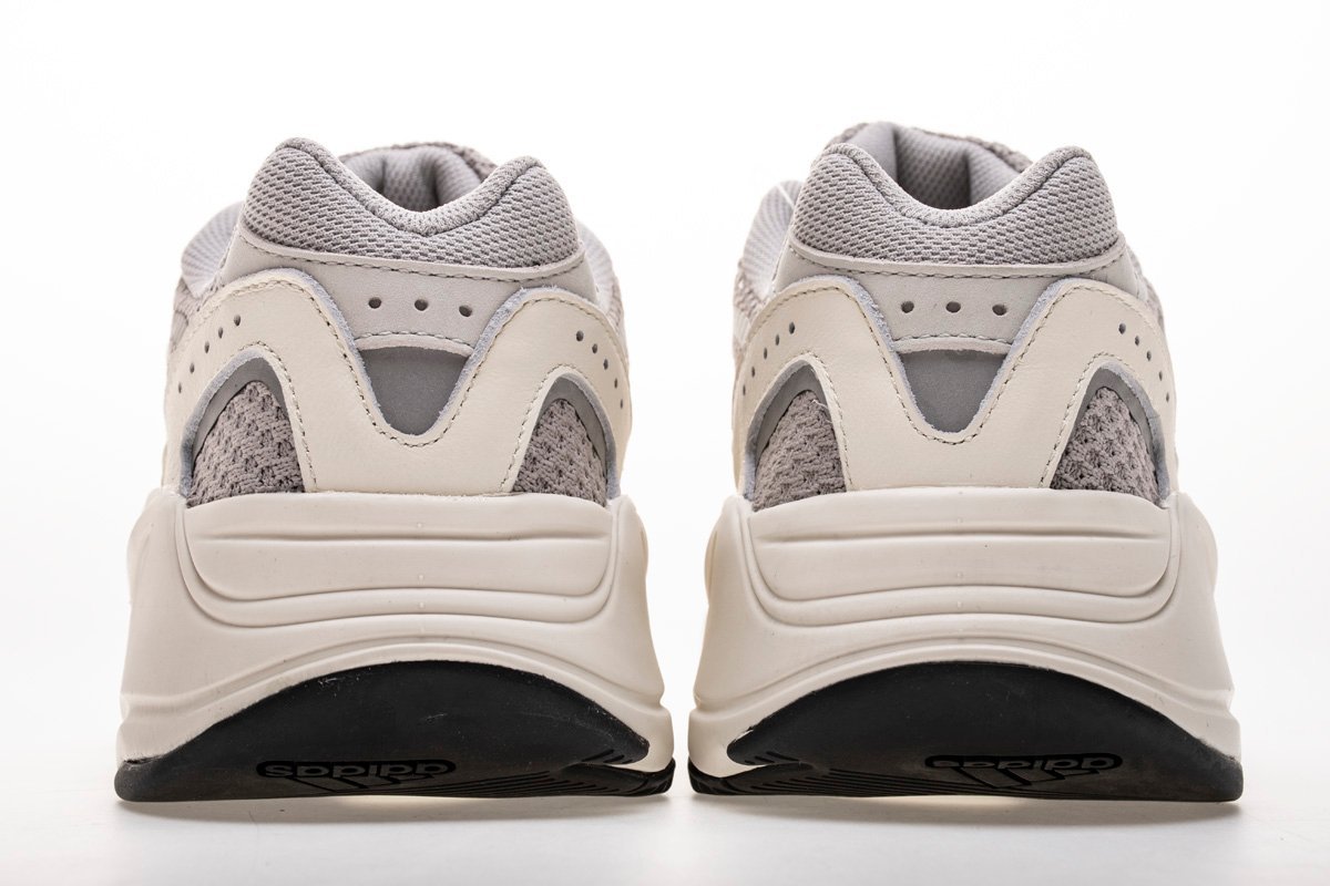 Adidas Yeezy Boost 700 V2 Static - изображение 4