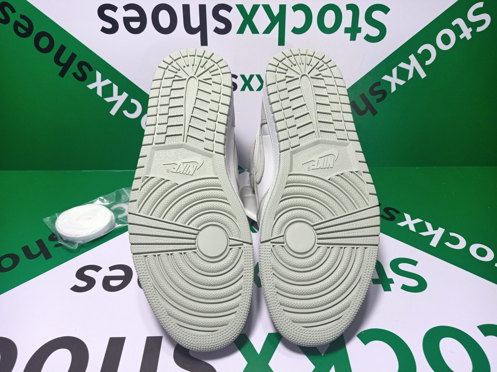 Air Jordan 1 High OG Seafoam (W)​ - 画像8