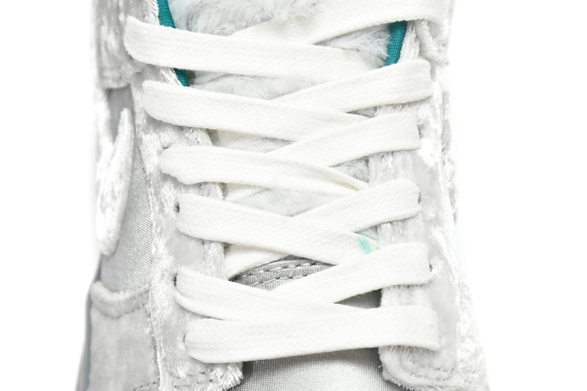 Nike Dunk Low Ice - Image 9