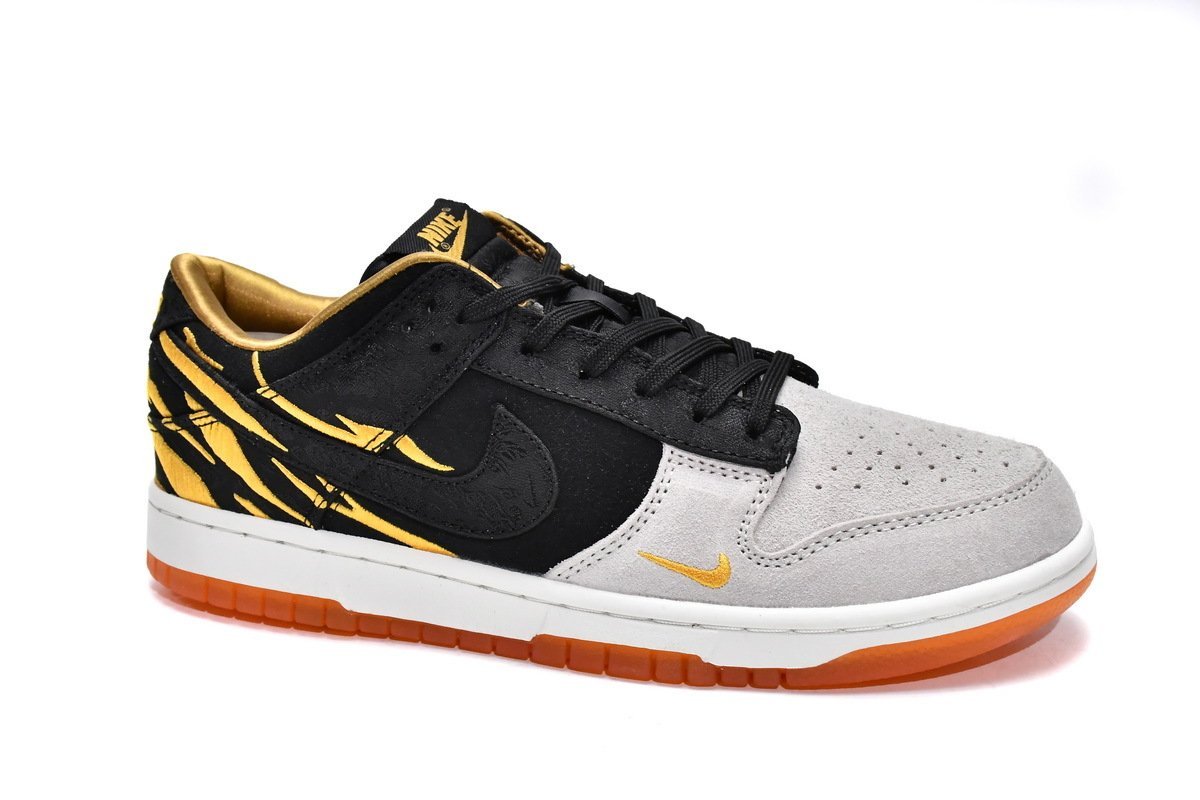 Nike Dunk Low Year of the Tiger (2022) - Bild 3