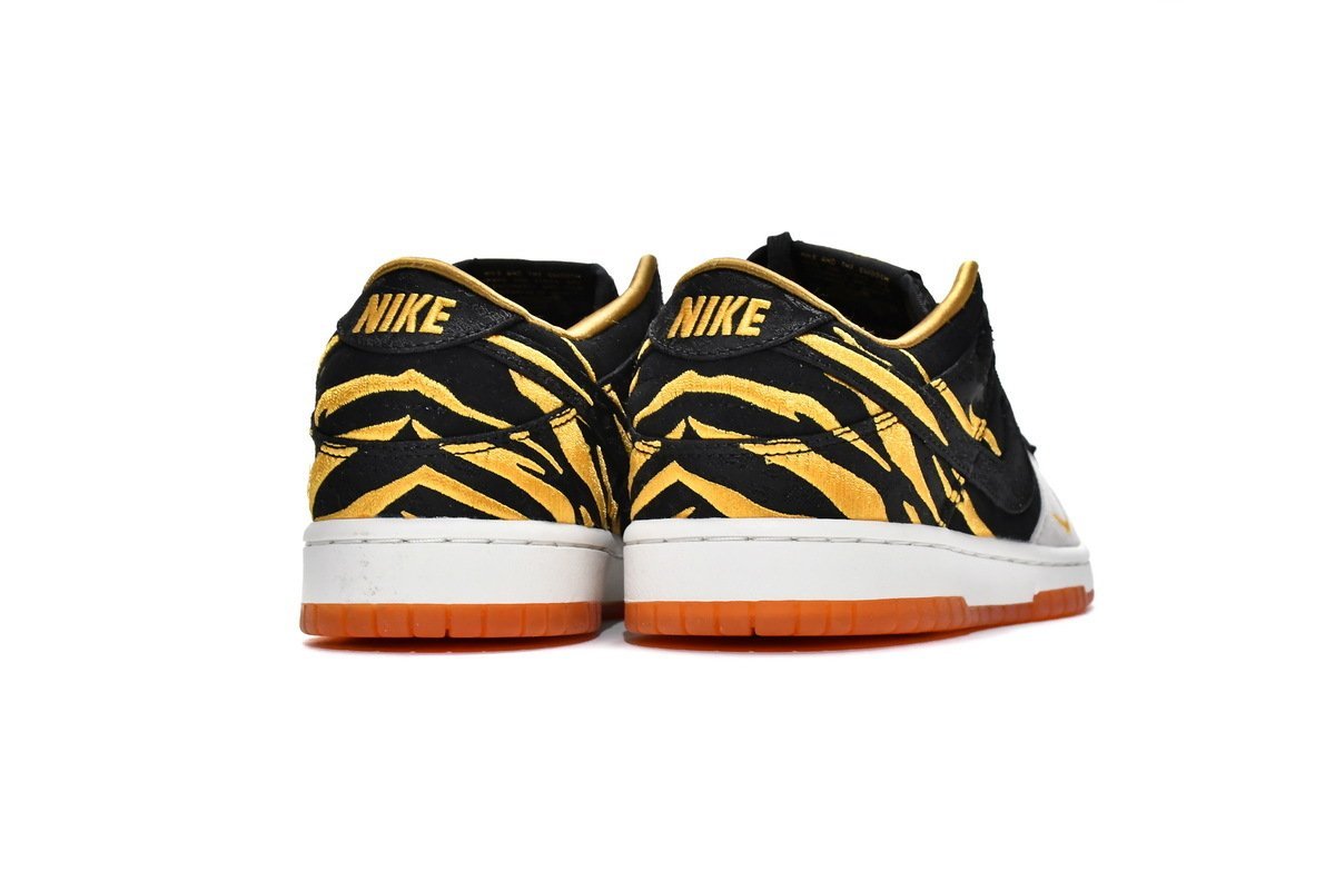 Nike Dunk Low Year of the Tiger (2022) - Bild 4