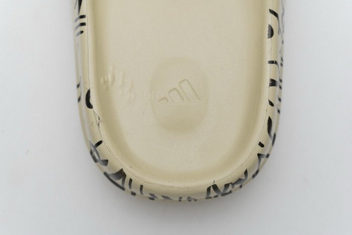 ADIDAS YEEZY SLIDE - Image 3