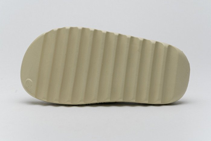 ADIDAS YEEZY SLIDE